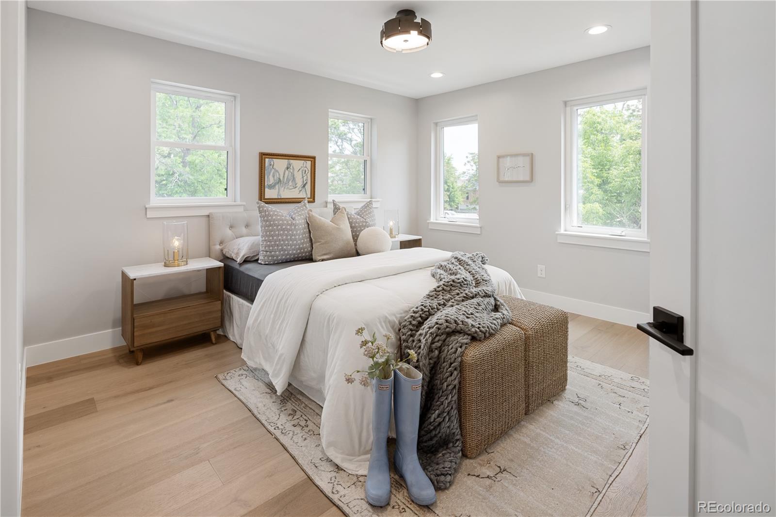 MLS Image #25 for 2395 n emerson street,denver, Colorado