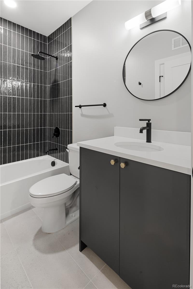 MLS Image #37 for 2395 n emerson street,denver, Colorado