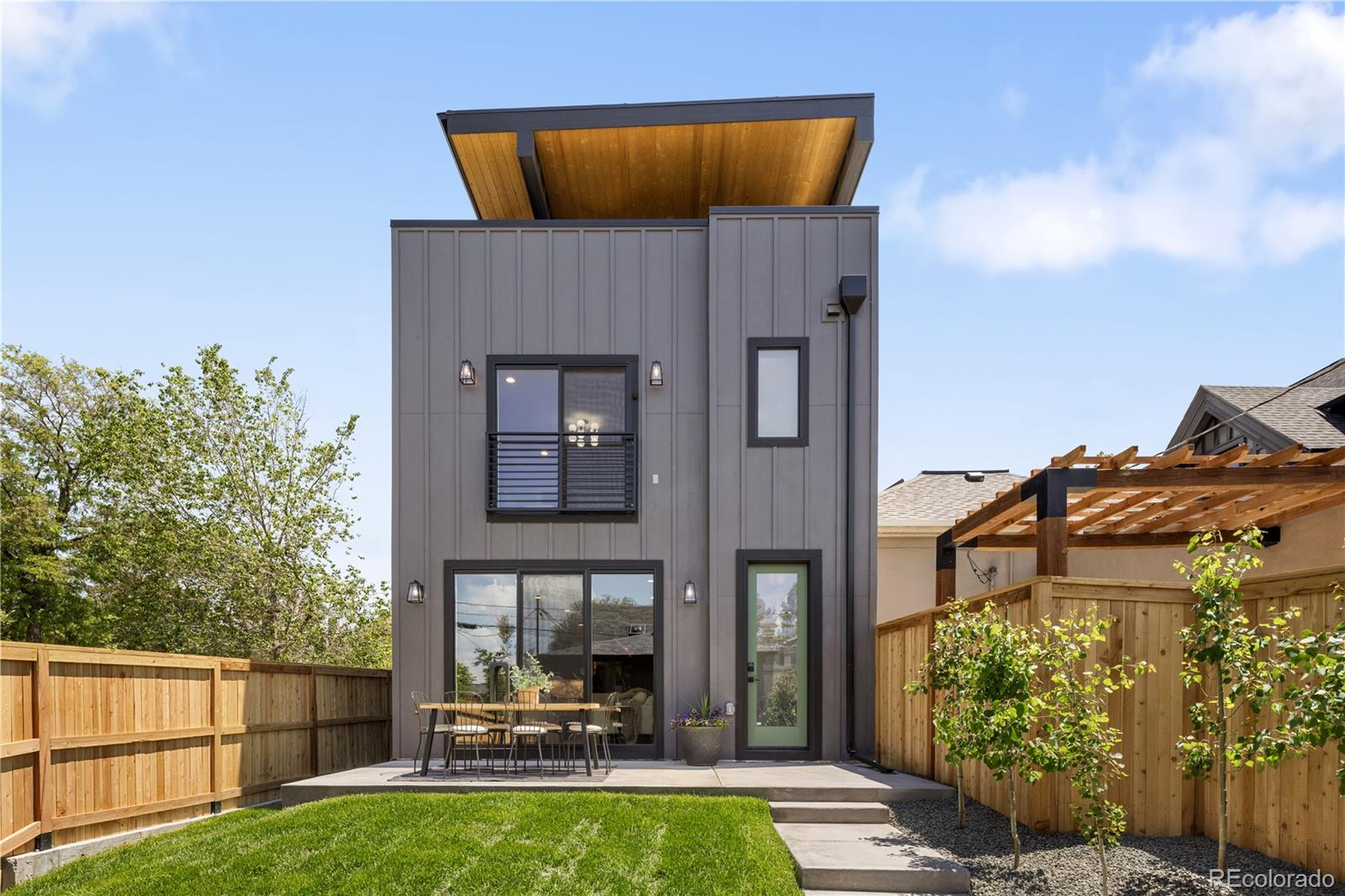 MLS Image #6 for 2395 n emerson street,denver, Colorado
