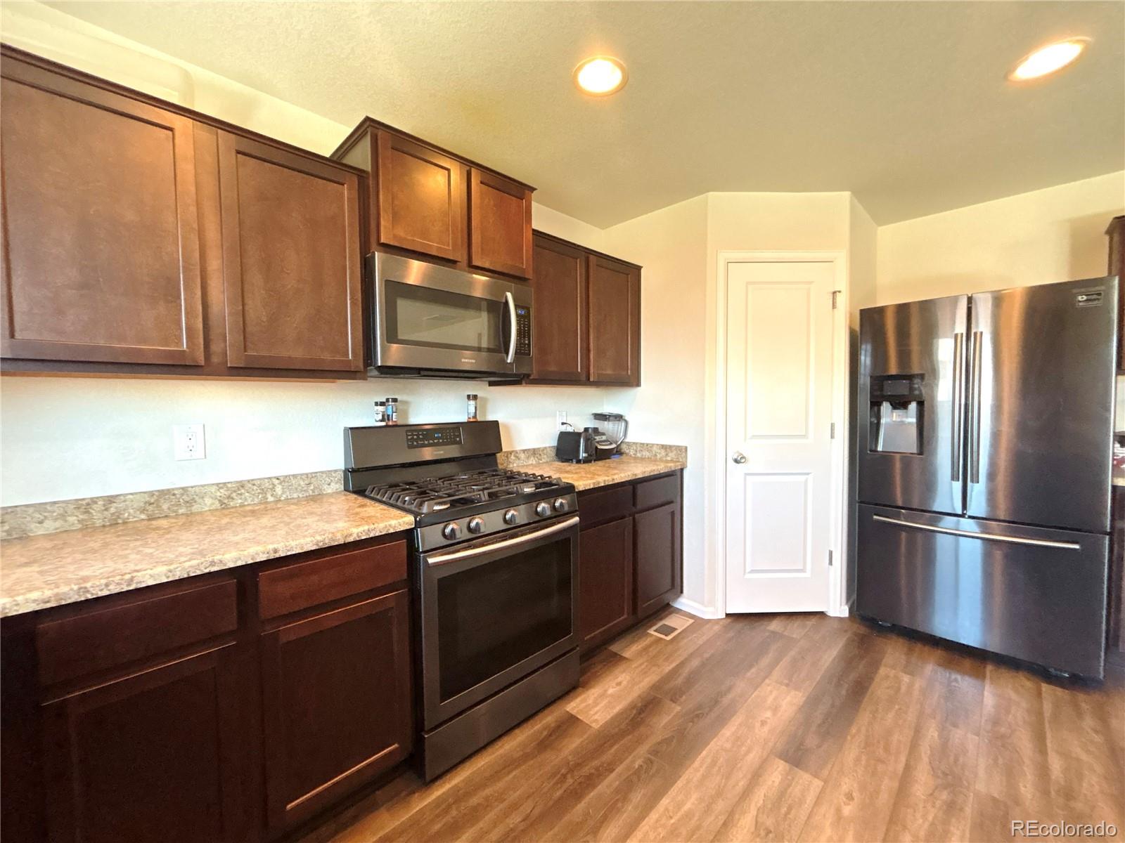 MLS Image #8 for 47373  lily avenue,bennett, Colorado