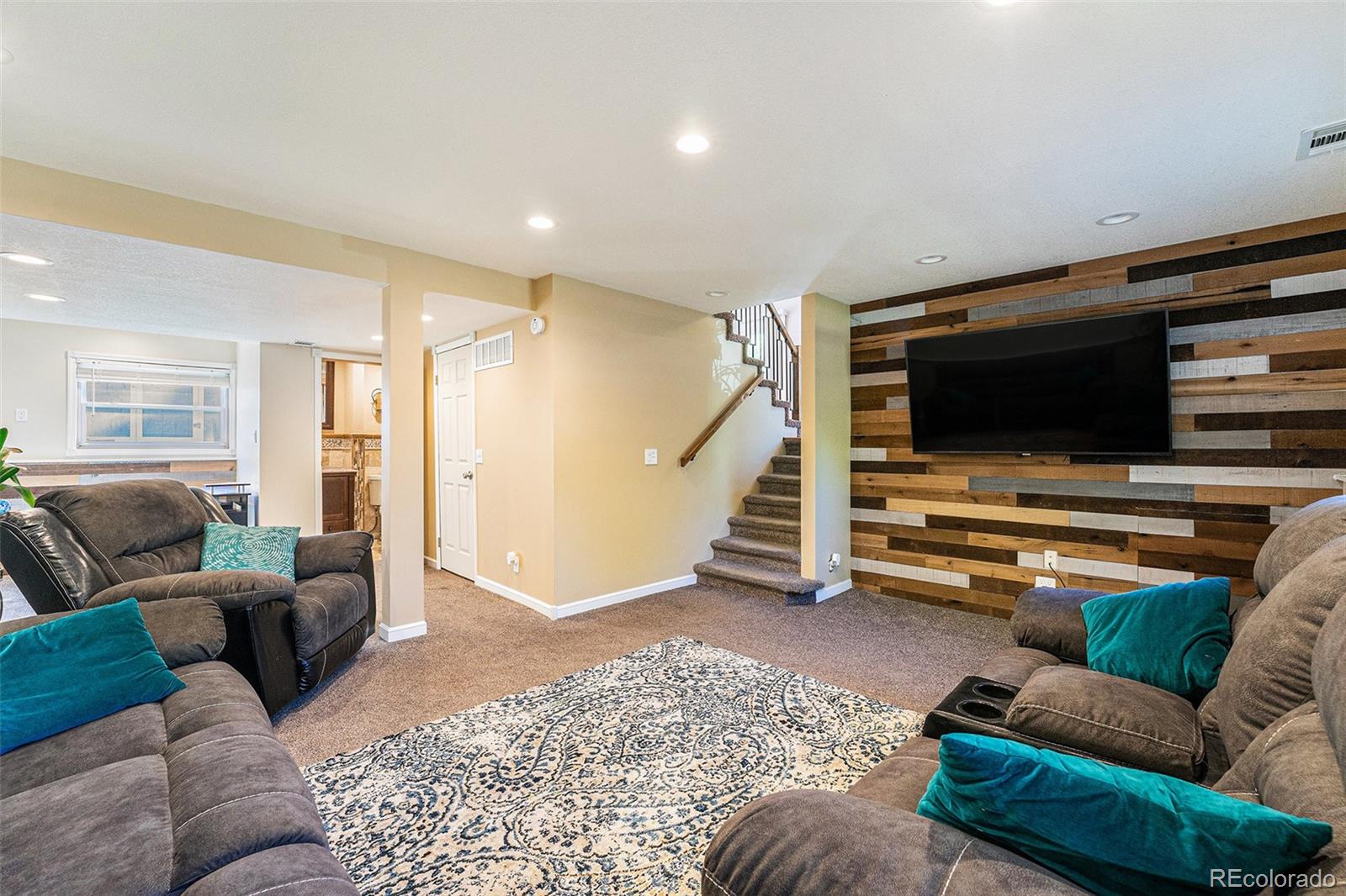 MLS Image #14 for 19523 e buchanan place,aurora, Colorado
