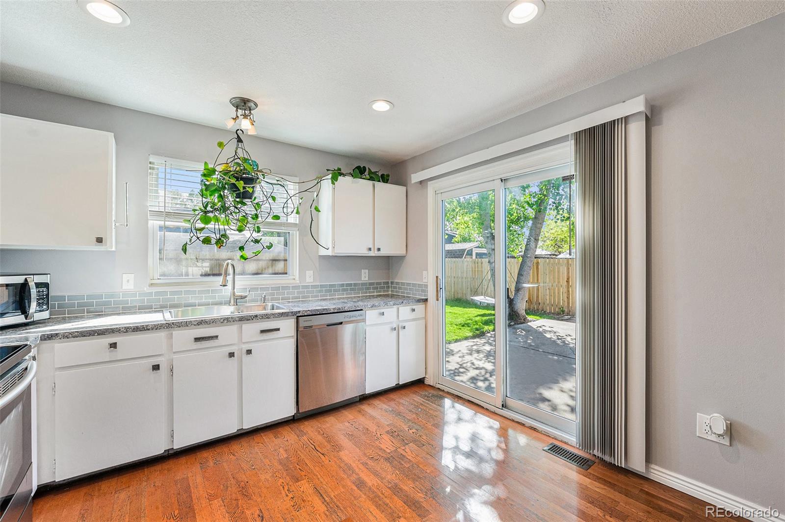 MLS Image #3 for 19523 e buchanan place,aurora, Colorado