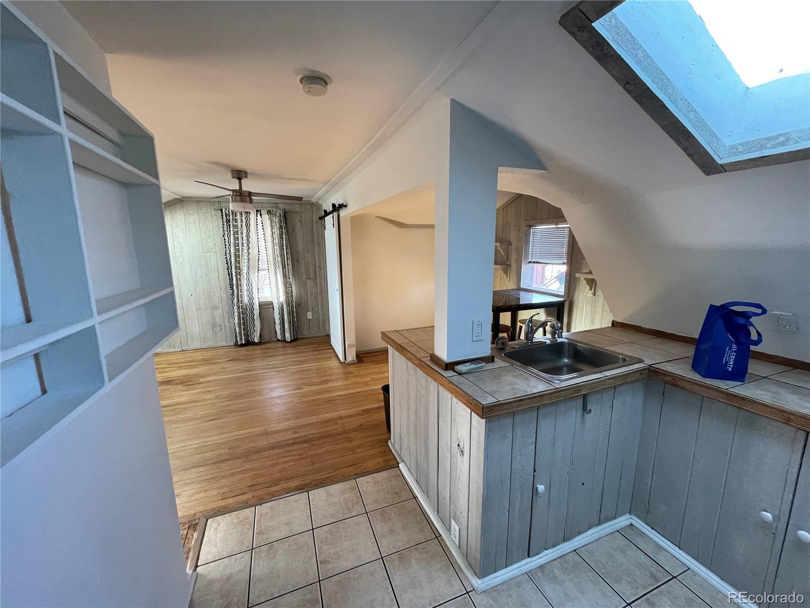 MLS Image #20 for 511 s pennsylvania street,denver, Colorado