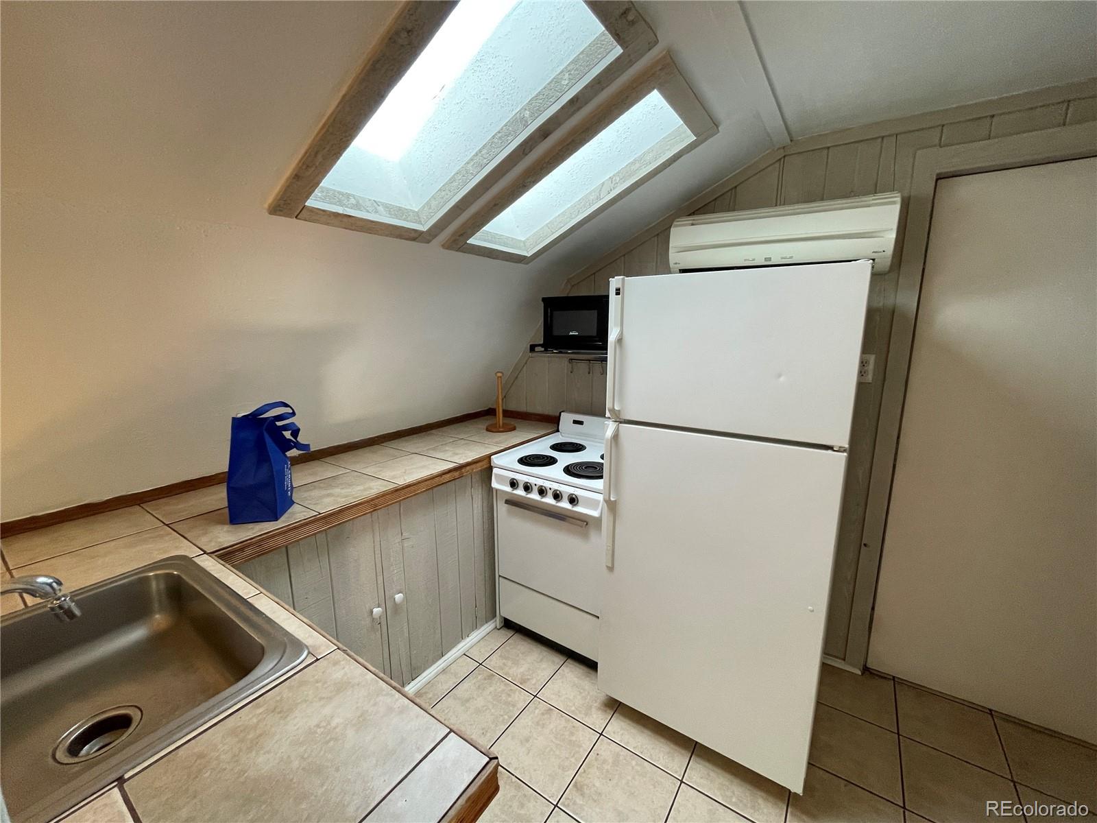 MLS Image #24 for 511 s pennsylvania street,denver, Colorado