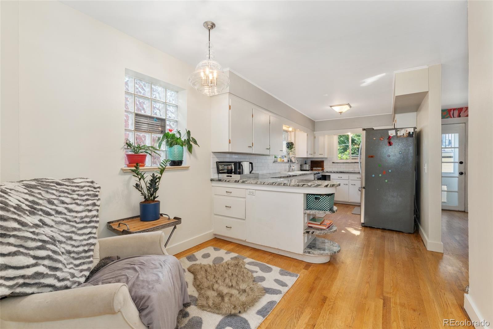 MLS Image #6 for 511 s pennsylvania street,denver, Colorado