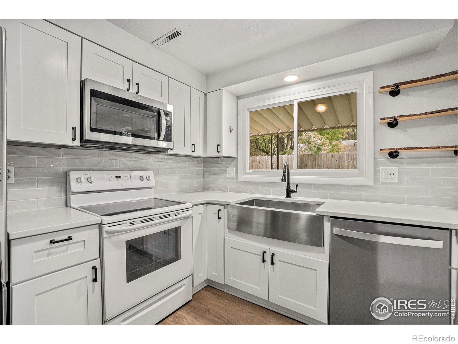MLS Image #10 for 2824  edinburgh court,fort collins, Colorado