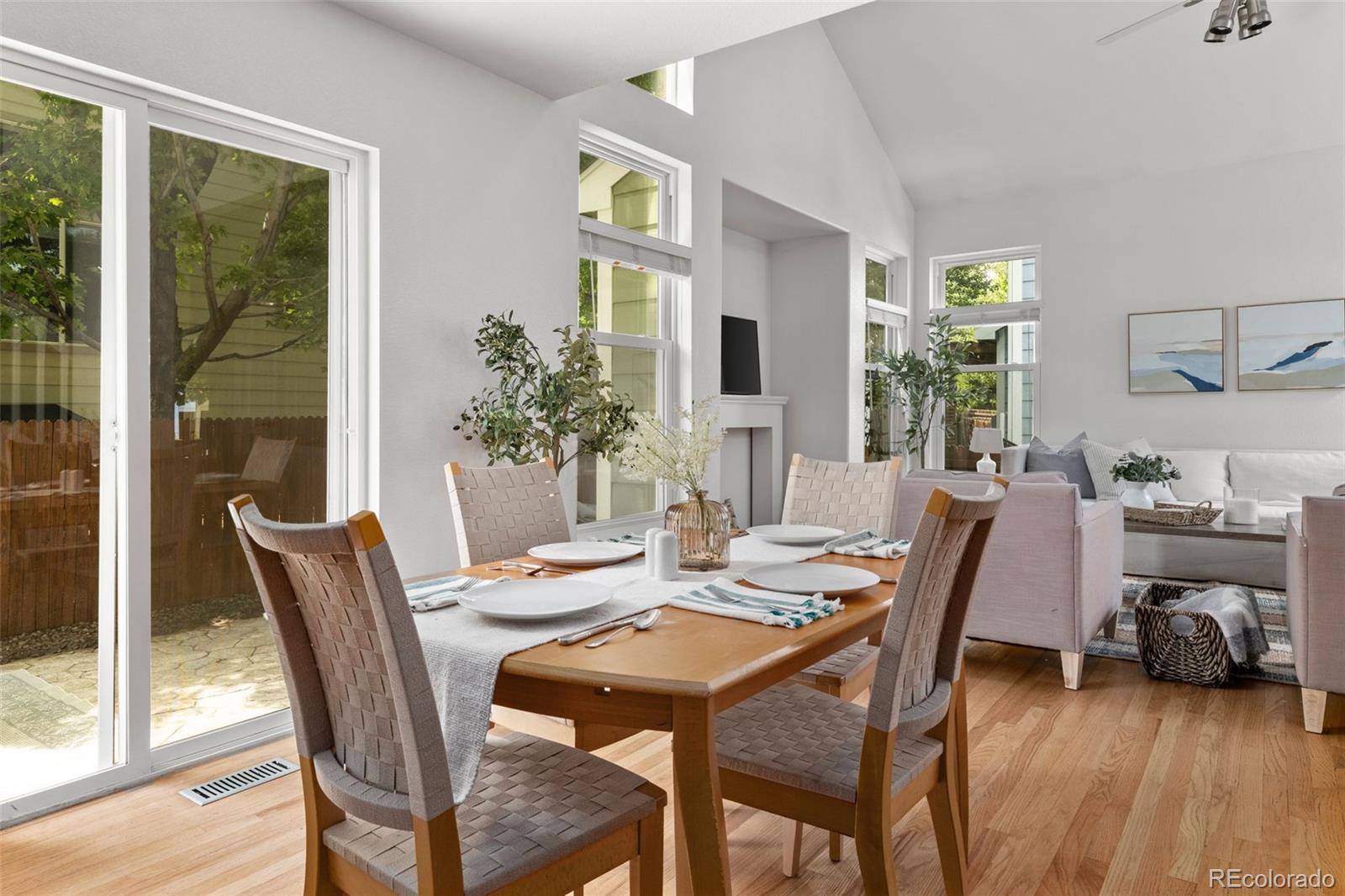 MLS Image #10 for 1359 s beeler court,denver, Colorado