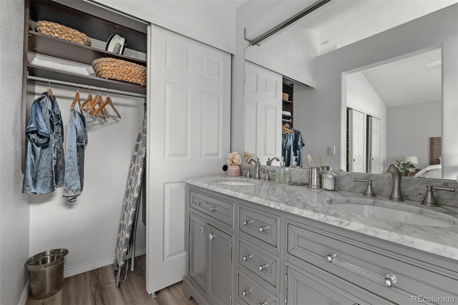 MLS Image #24 for 1359 s beeler court,denver, Colorado