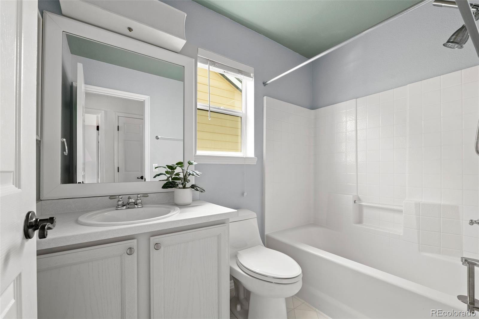 MLS Image #30 for 1359 s beeler court,denver, Colorado