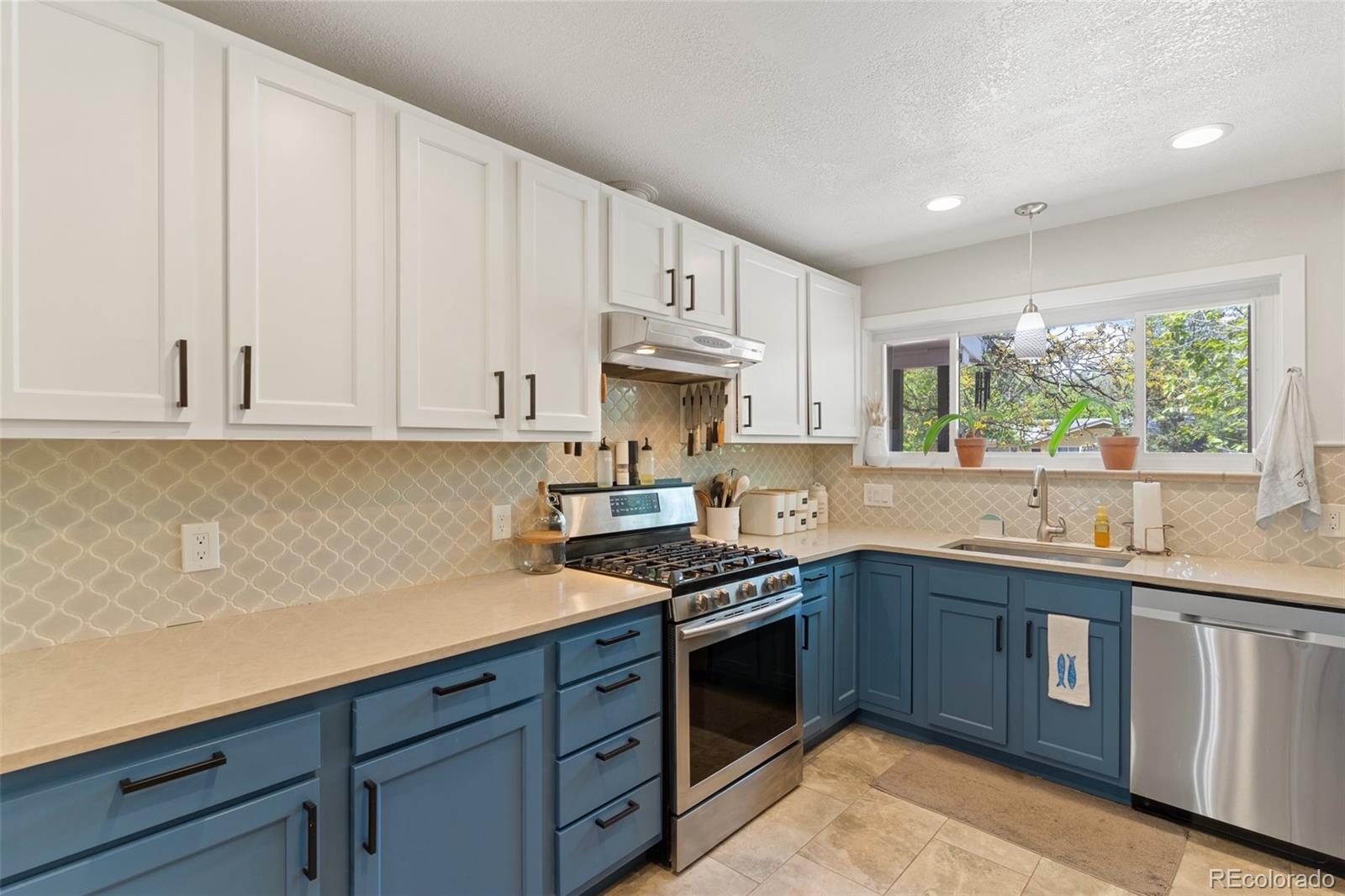 MLS Image #10 for 1107  parkview boulevard,colorado springs, Colorado