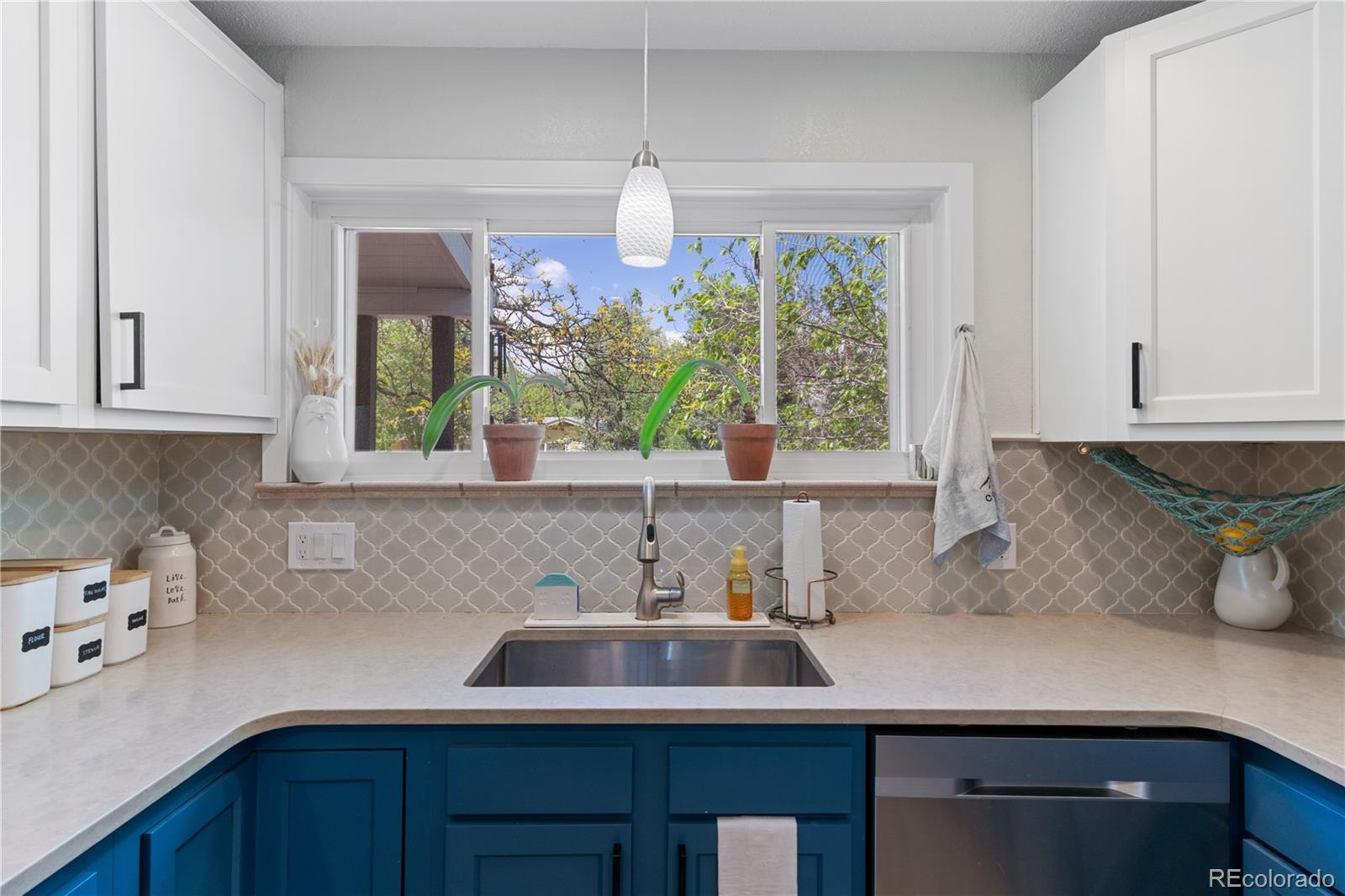 MLS Image #11 for 1107  parkview boulevard,colorado springs, Colorado