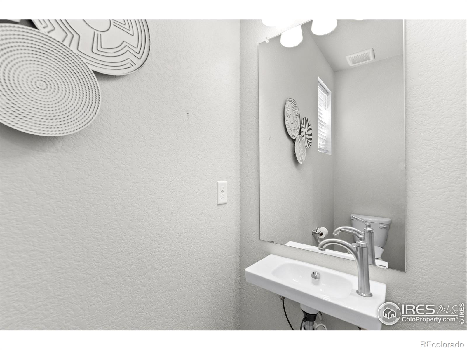 MLS Image #5 for 3398  streamwood drive,johnstown, Colorado