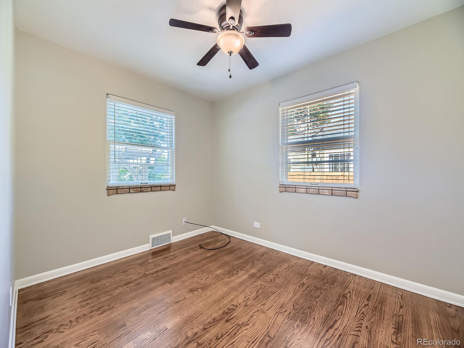 MLS Image #13 for 1350 e amherst avenue,englewood, Colorado