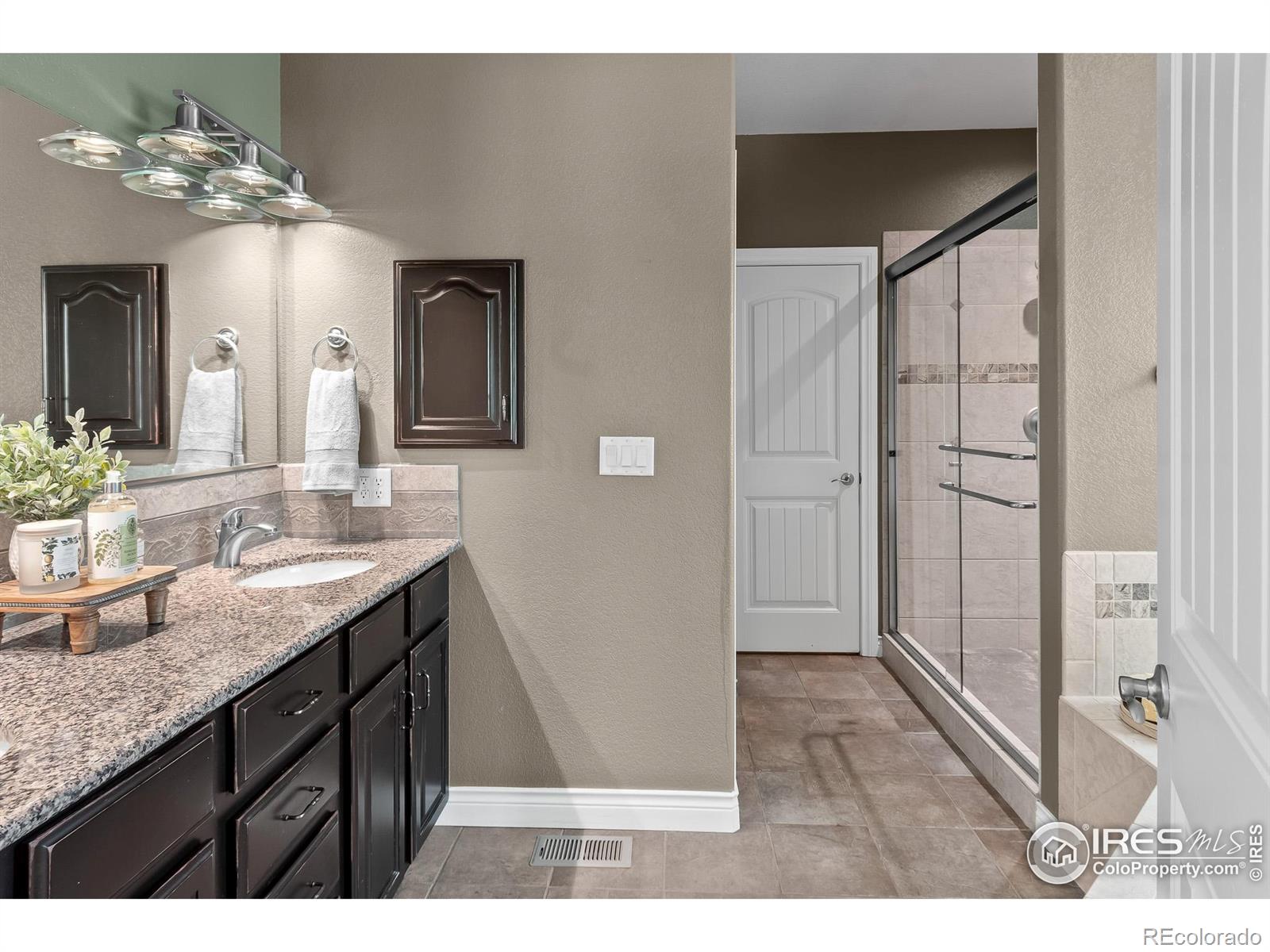MLS Image #18 for 1601  37th ave pl,greeley, Colorado