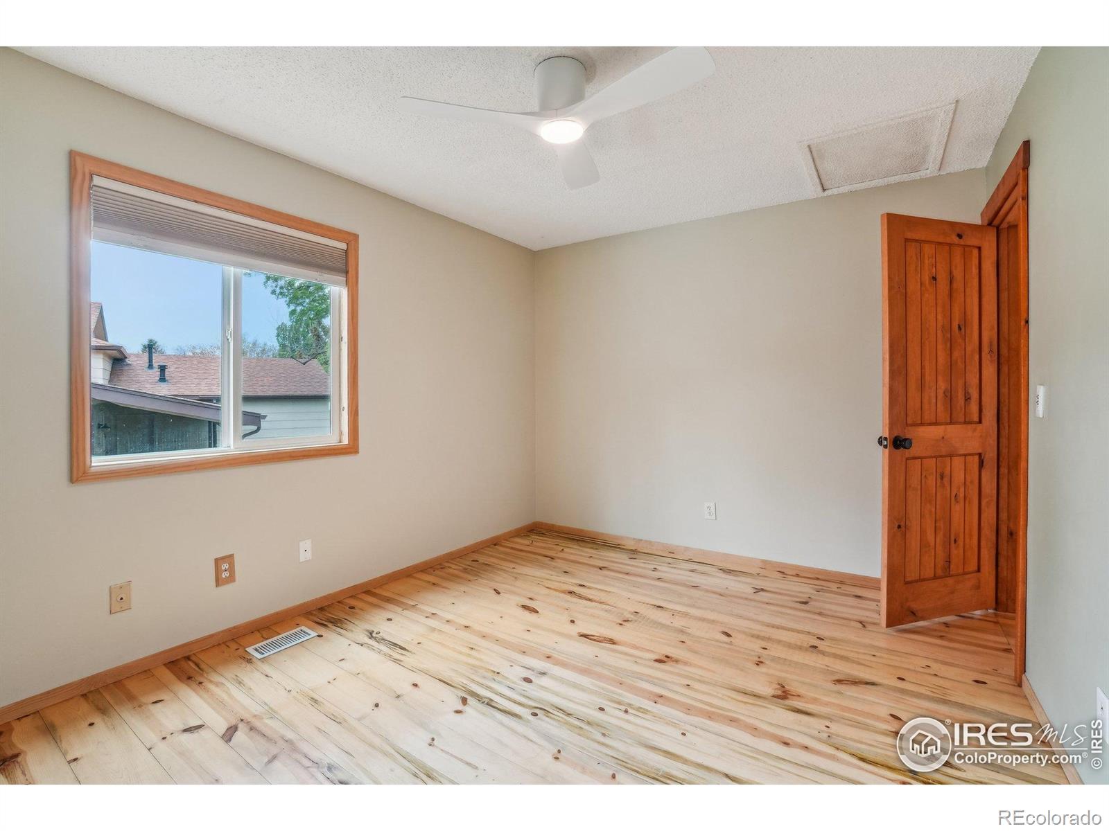 MLS Image #15 for 3966  briar drive,loveland, Colorado