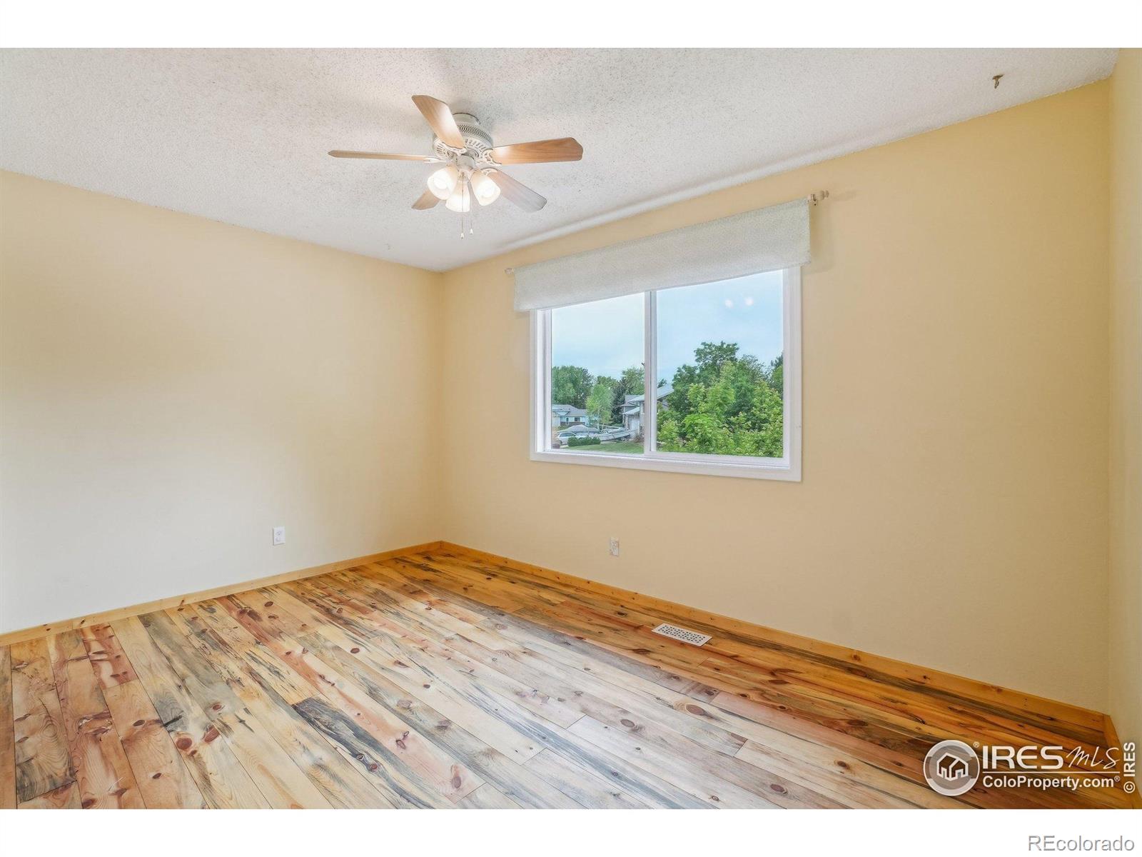 MLS Image #16 for 3966  briar drive,loveland, Colorado