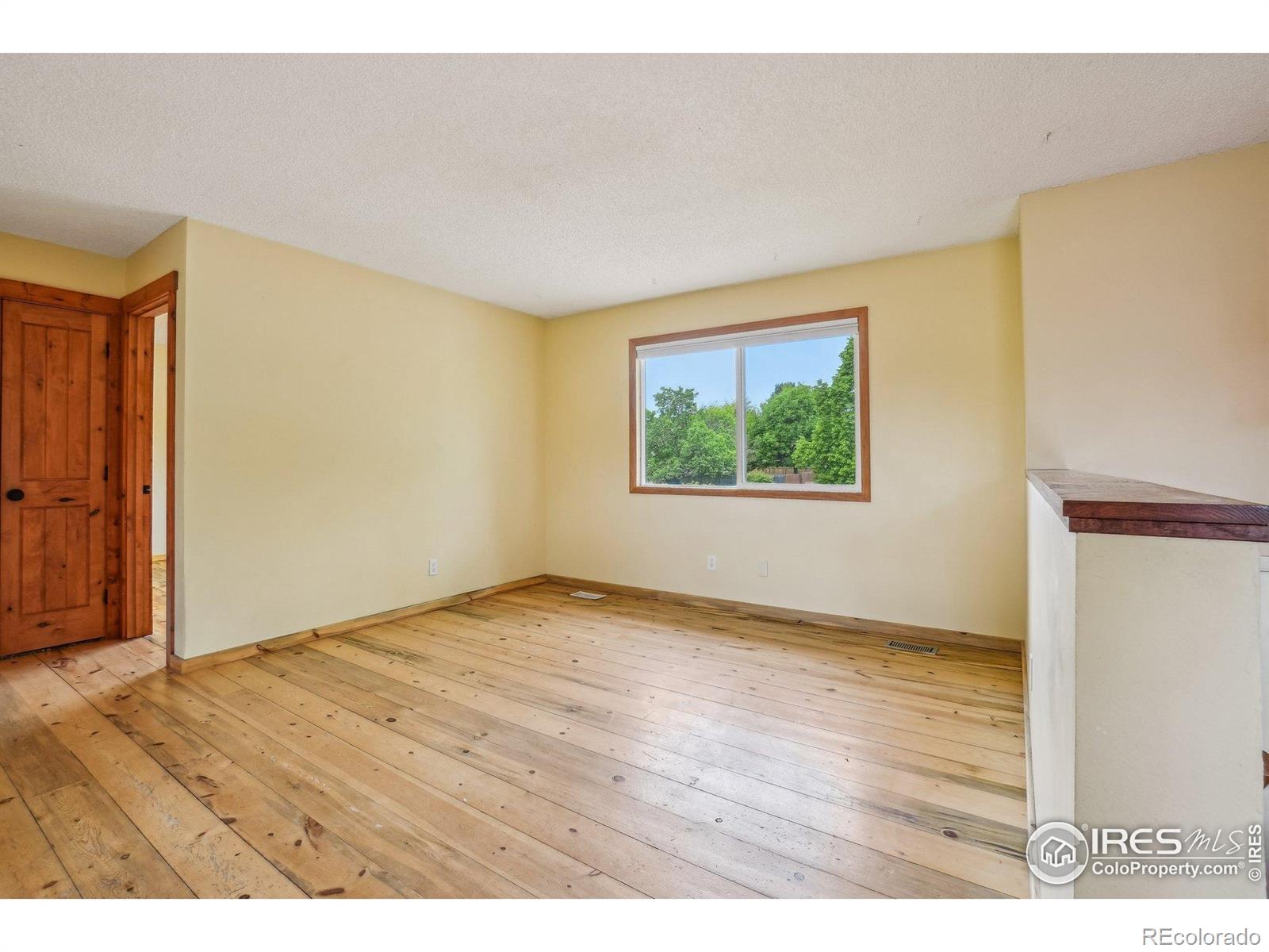 MLS Image #2 for 3966  briar drive,loveland, Colorado