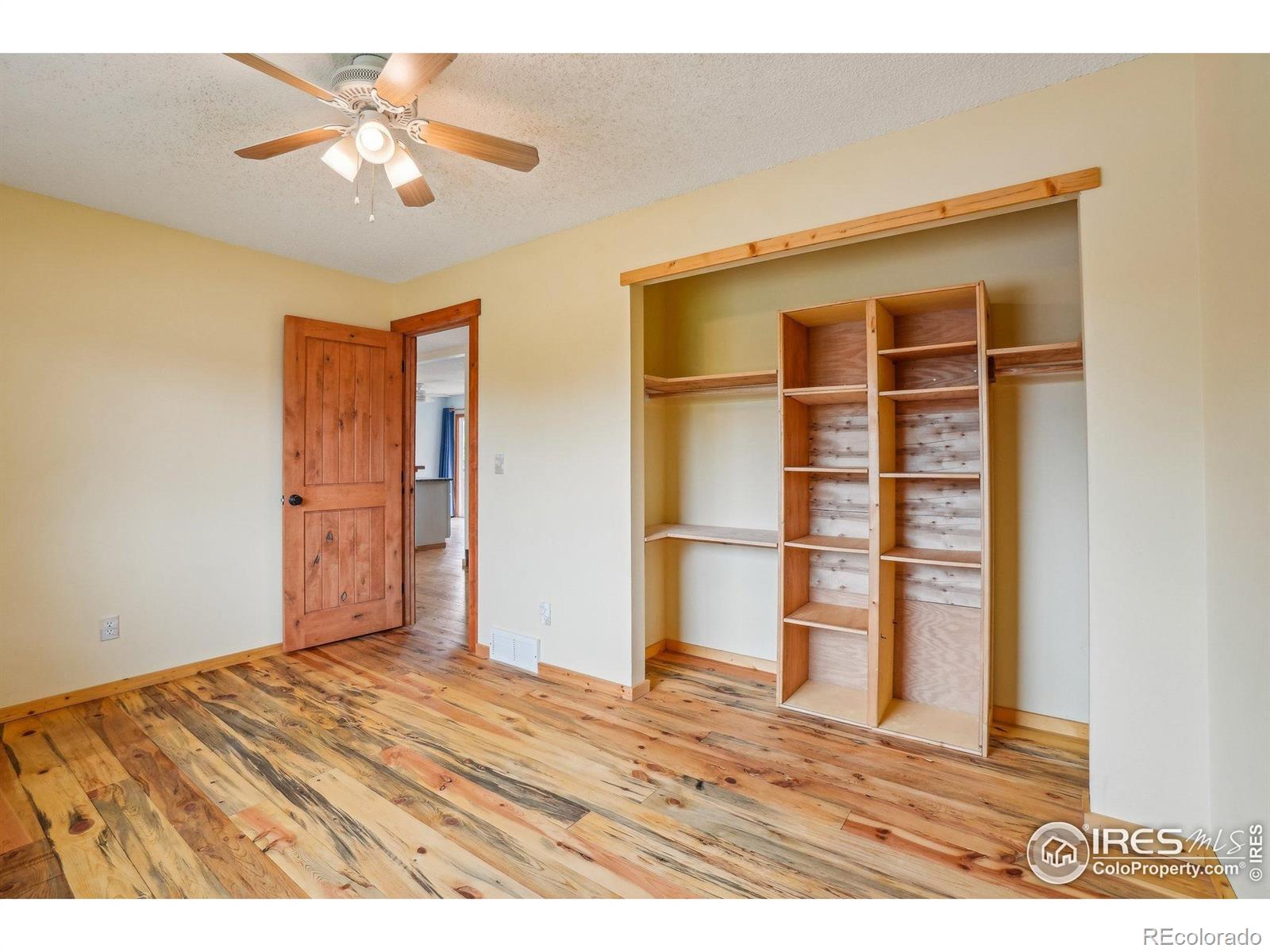 MLS Image #3 for 3966  briar drive,loveland, Colorado