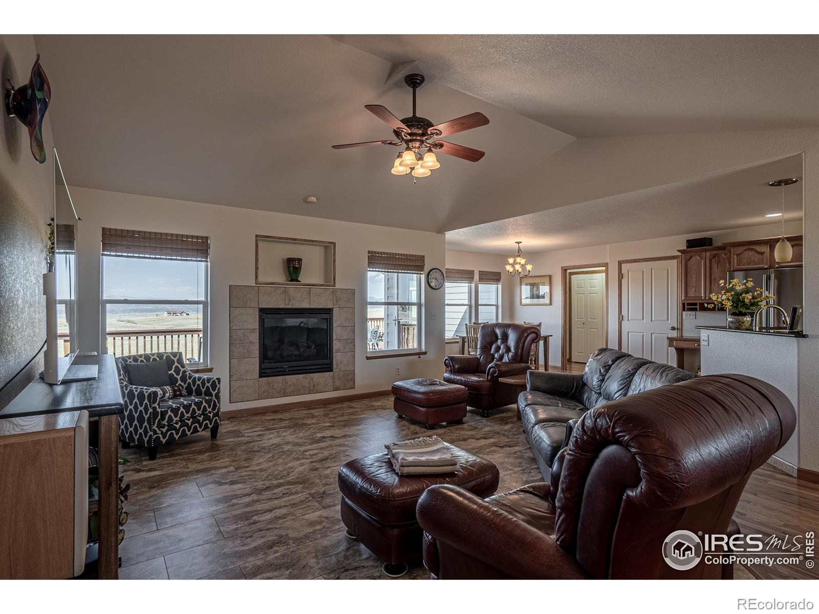 MLS Image #10 for 631  linecamp drive,livermore, Colorado