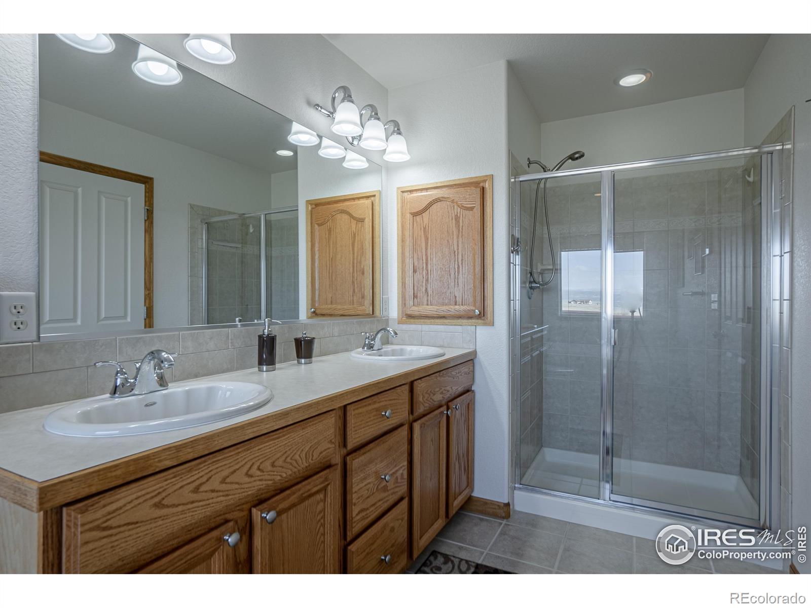 MLS Image #23 for 631  linecamp drive,livermore, Colorado