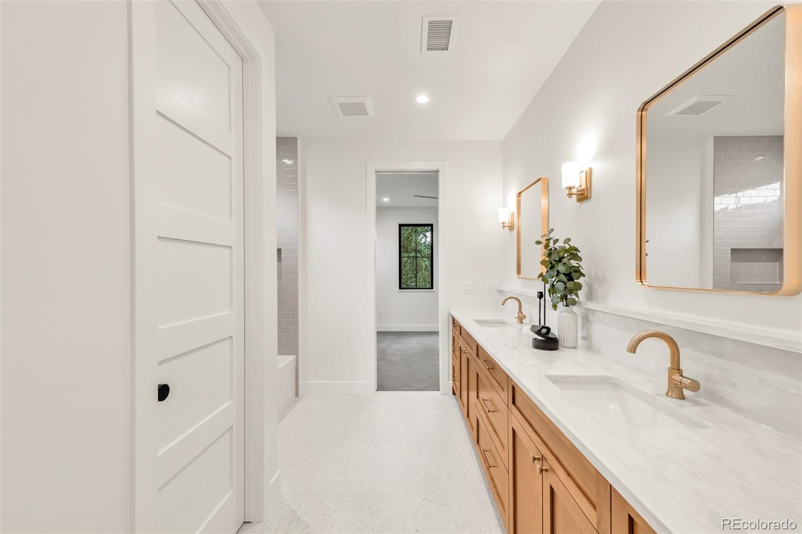 MLS Image #40 for 1476 s josephine street,denver, Colorado