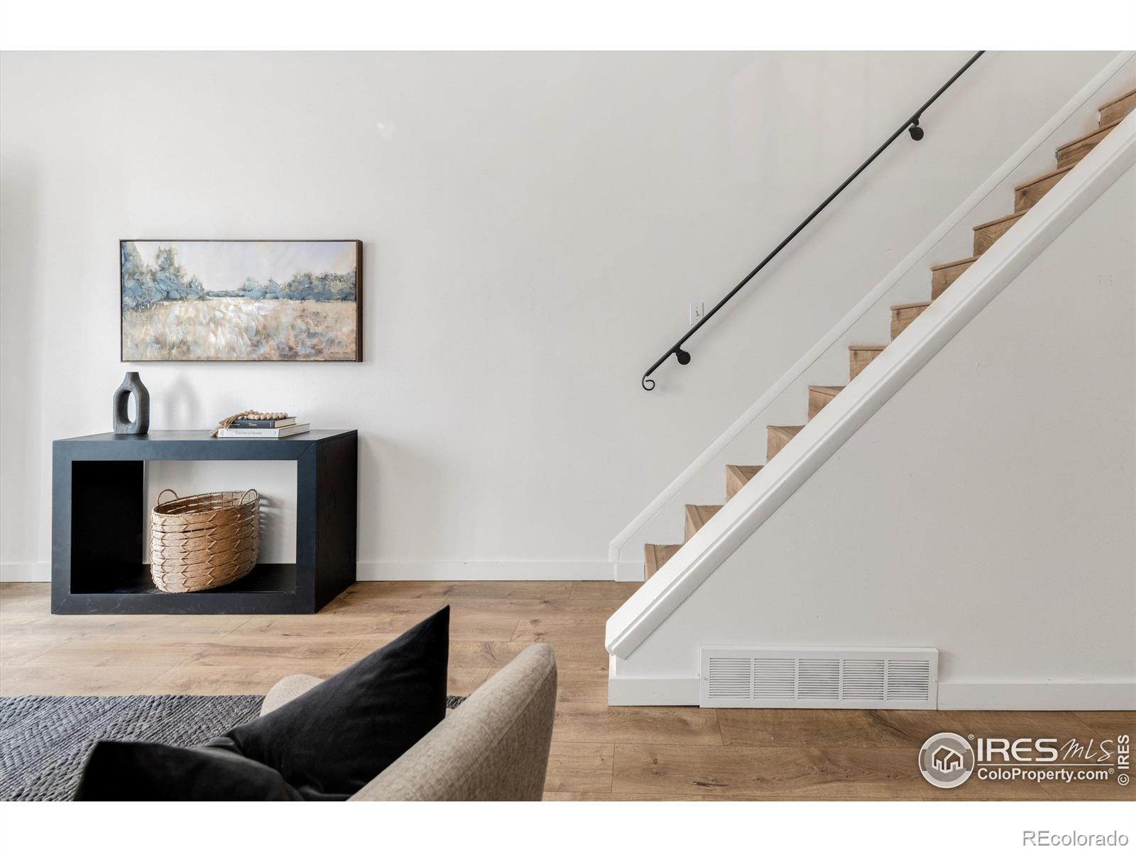 MLS Image #8 for 135 e 8th avenue,denver, Colorado