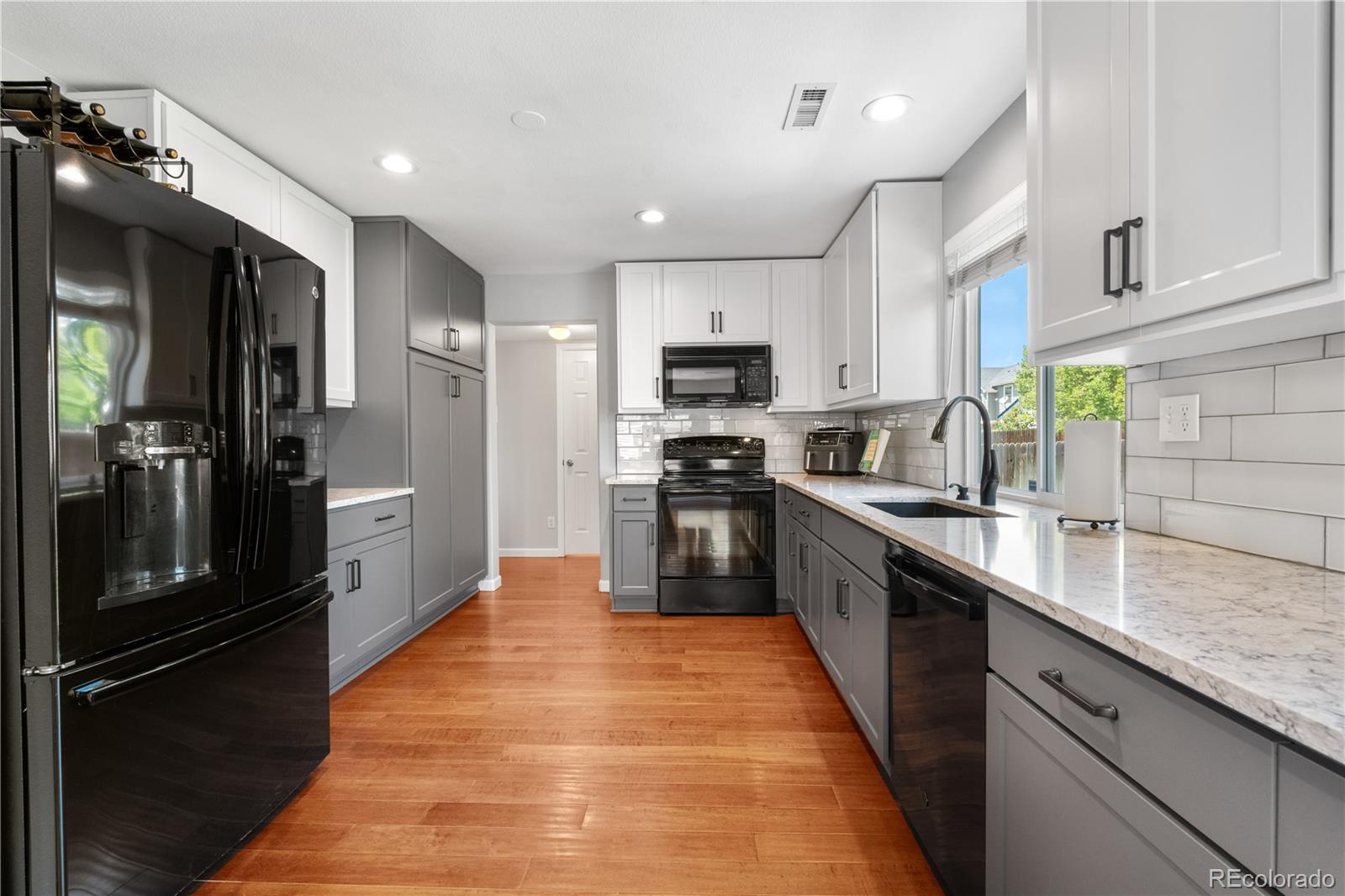 MLS Image #12 for 15353 e 98th place,commerce city, Colorado