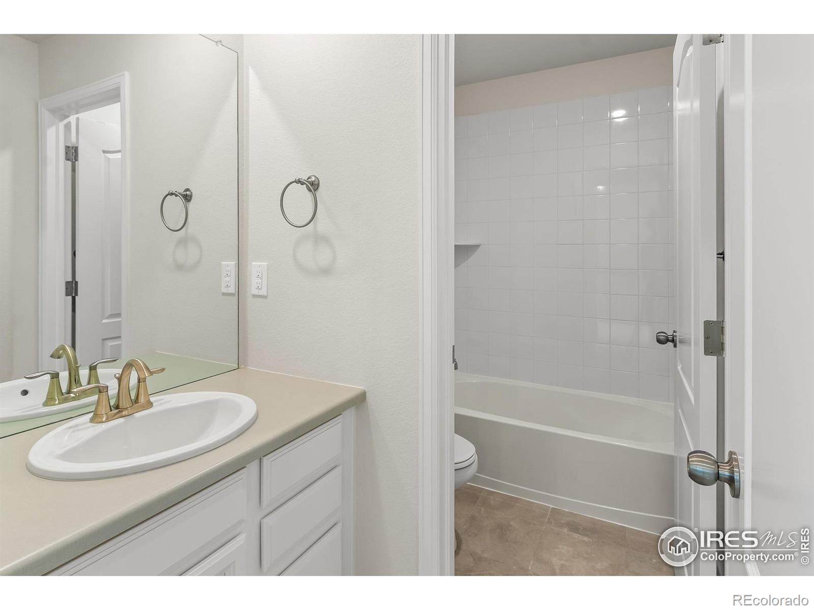 MLS Image #26 for 315  zeppelin way,fort collins, Colorado