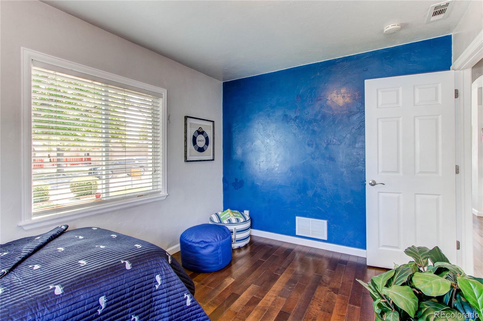 MLS Image #12 for 745 s utica street,denver, Colorado