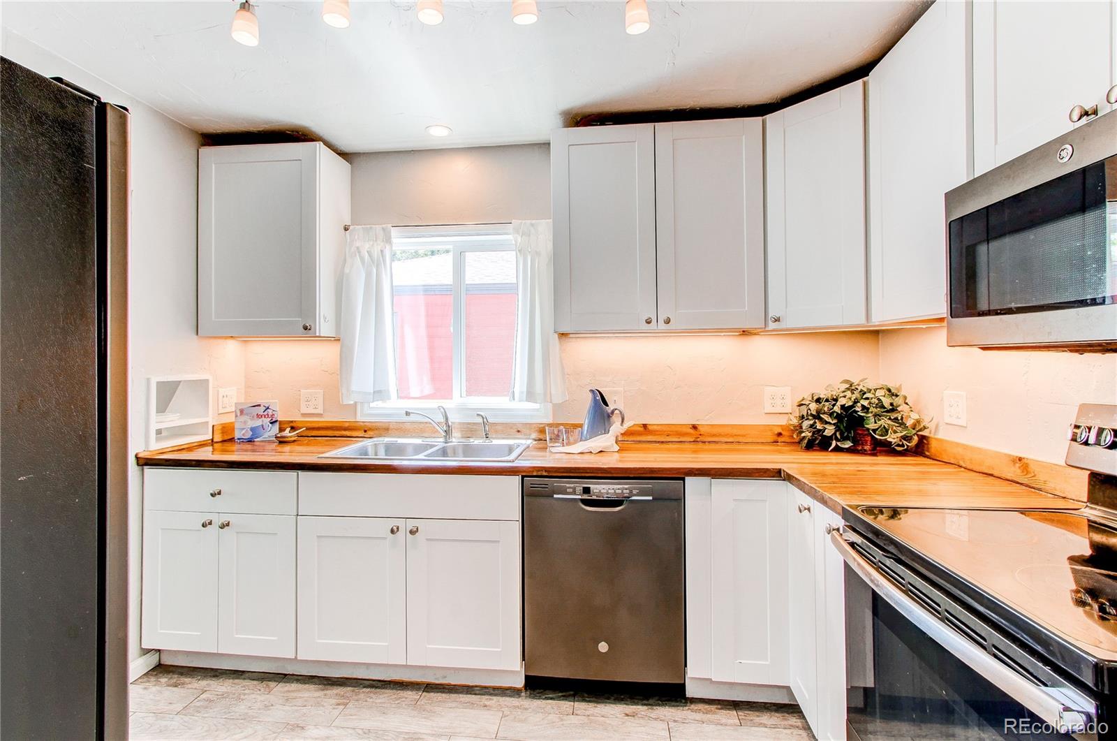 MLS Image #6 for 745 s utica street,denver, Colorado