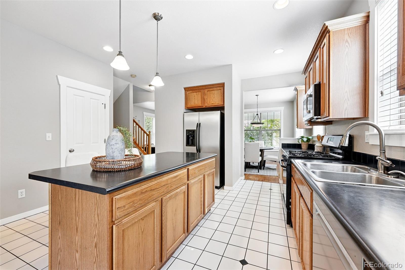 MLS Image #12 for 9134 e 29th place,denver, Colorado