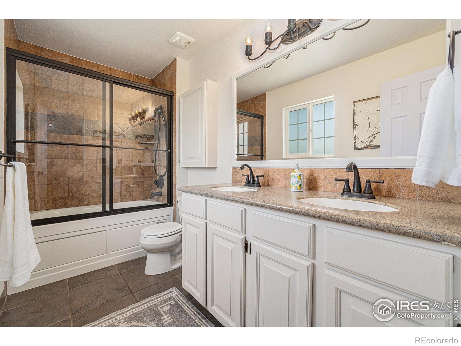 MLS Image #16 for 1921  glenview court,berthoud, Colorado