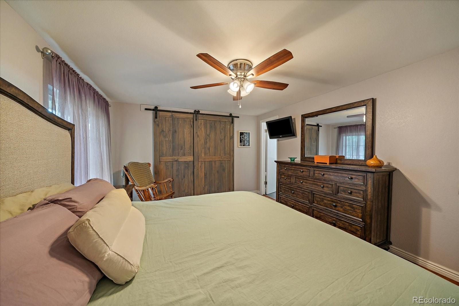 MLS Image #14 for 6936 s knolls way,centennial, Colorado