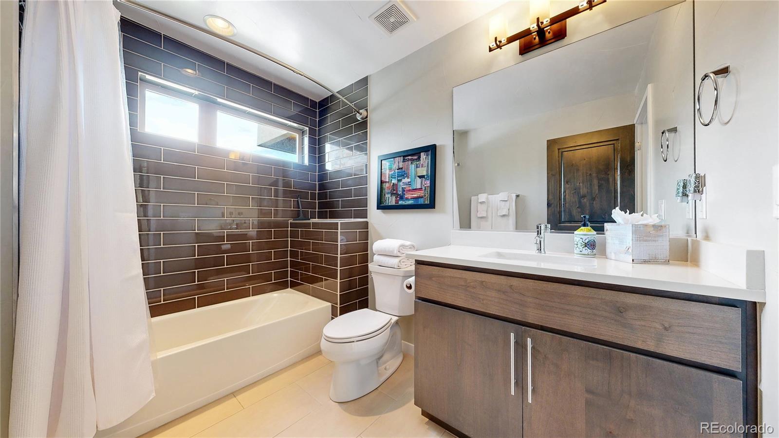 MLS Image #23 for 1426 s pearl street,denver, Colorado