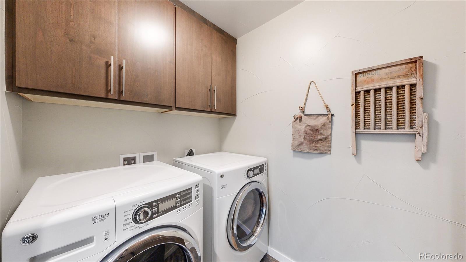 MLS Image #30 for 1426 s pearl street,denver, Colorado