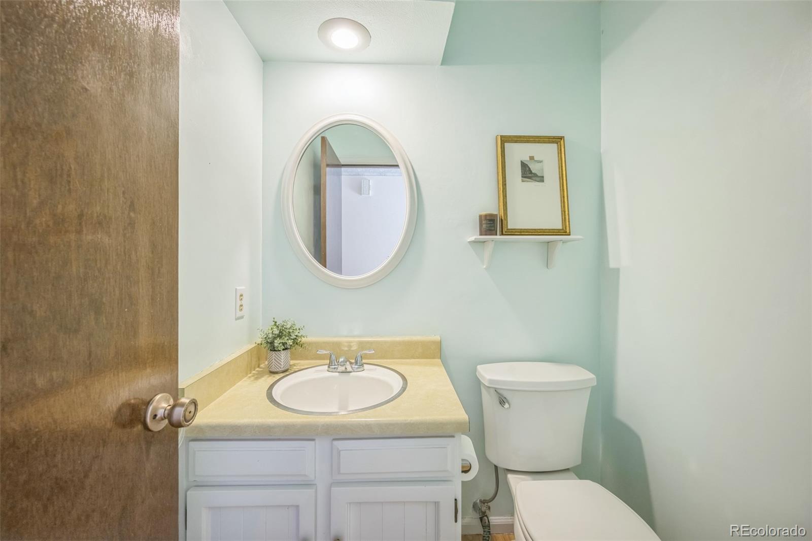 MLS Image #16 for 4474 s vrain street,denver, Colorado