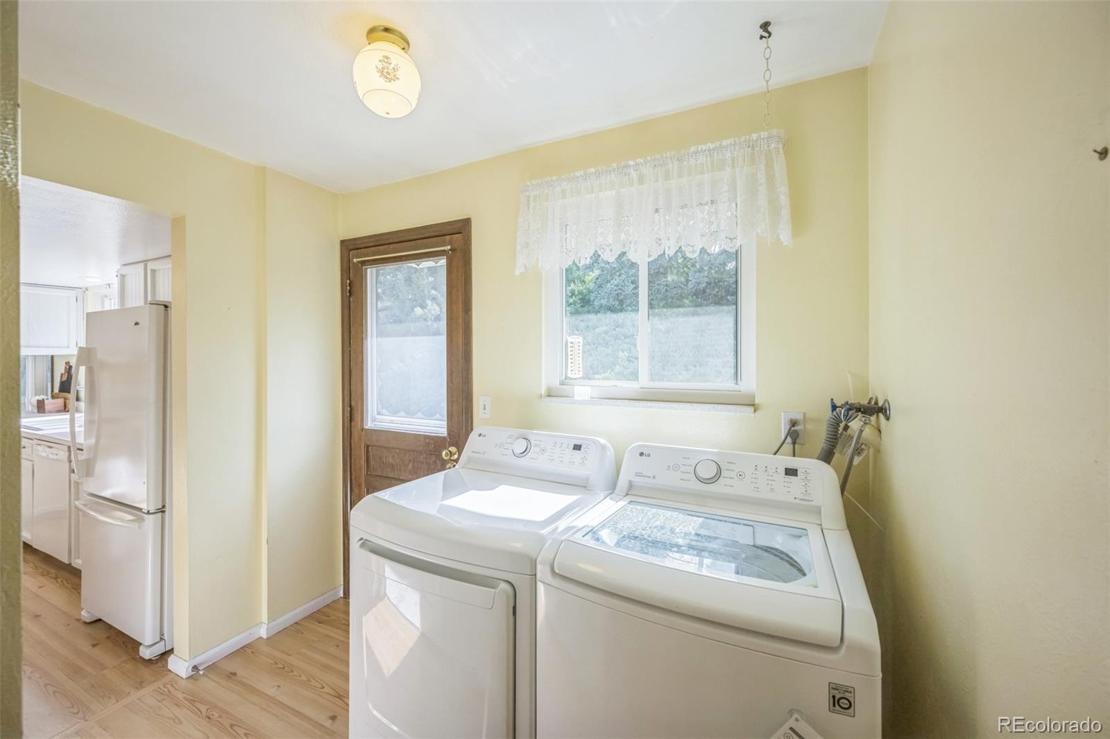 MLS Image #20 for 4474 s vrain street,denver, Colorado