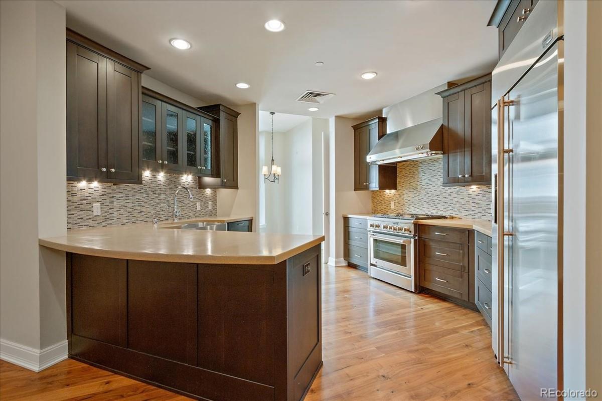 MLS Image #14 for 8100 e union avenue,denver, Colorado
