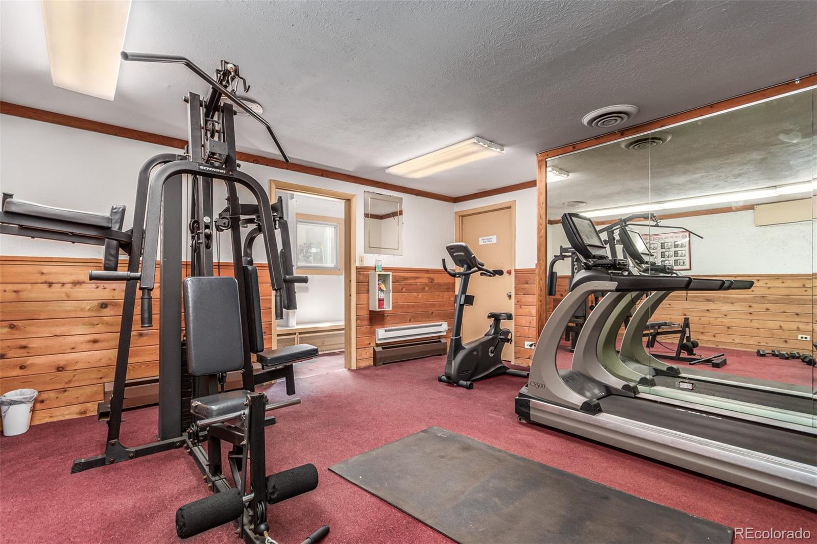 MLS Image #3 for 2325 s linden court,denver, Colorado