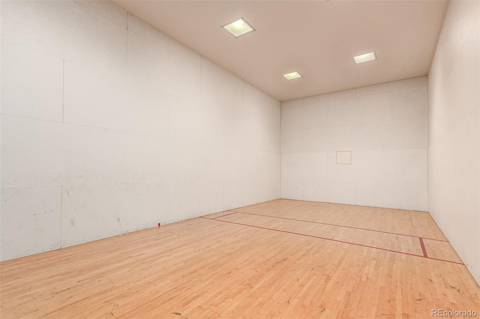 MLS Image #4 for 2325 s linden court,denver, Colorado