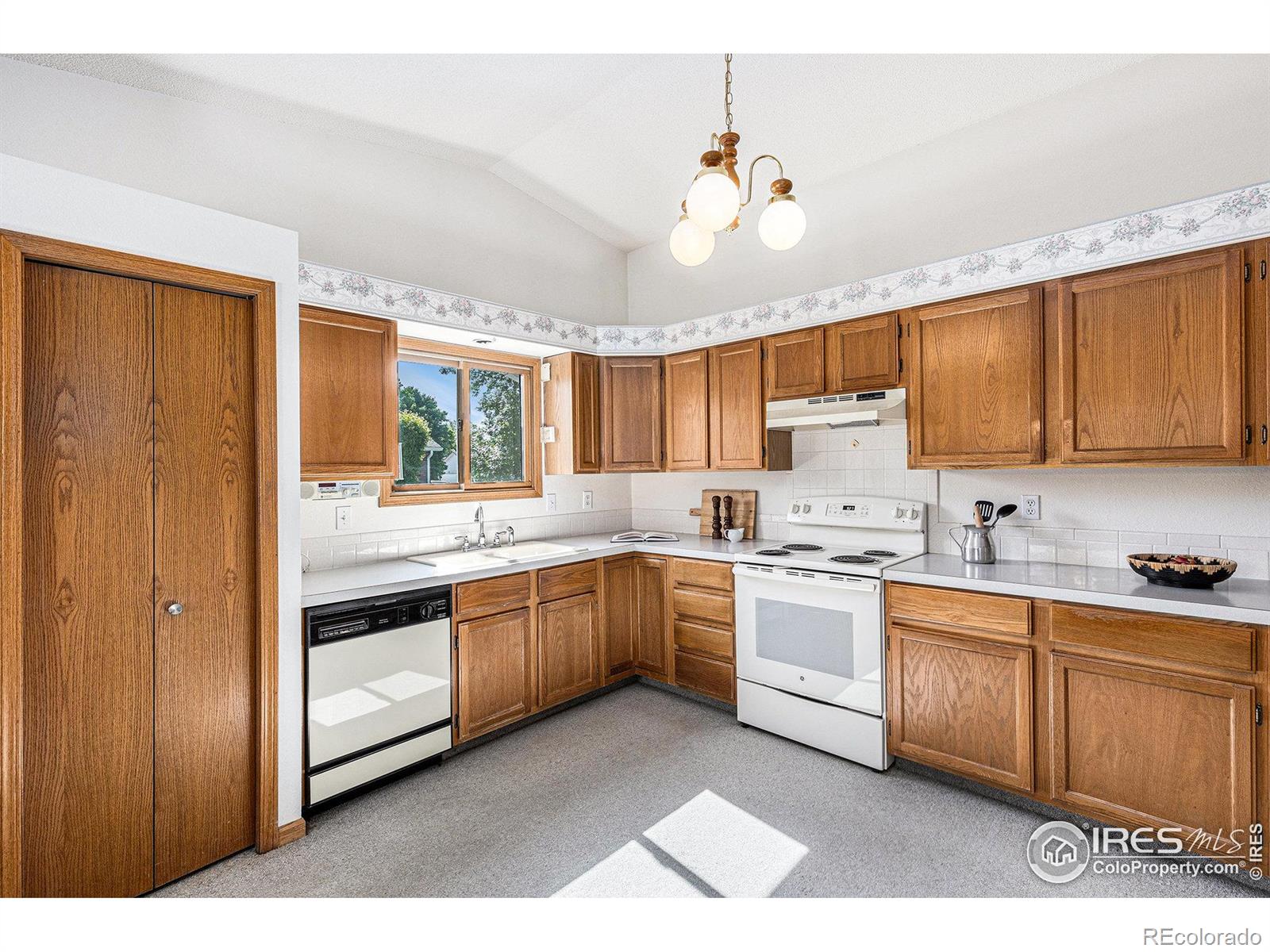 MLS Image #9 for 1107 n redbud drive,loveland, Colorado