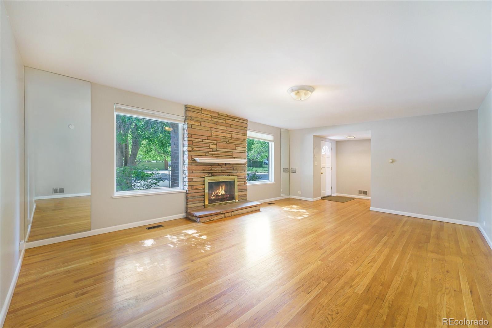 MLS Image #3 for 291  magnolia street,denver, Colorado