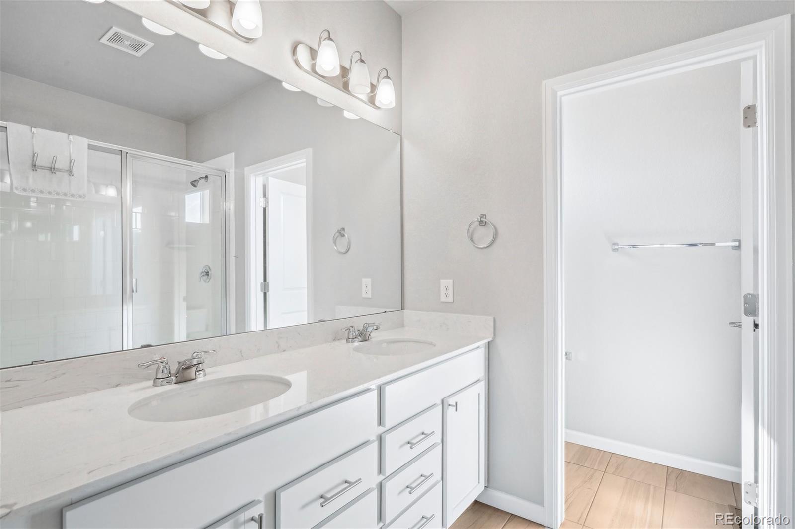 MLS Image #15 for 19733 w 93rd lane,arvada, Colorado