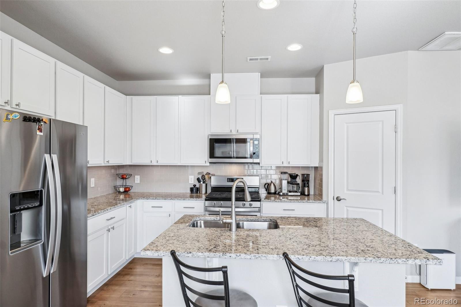 MLS Image #7 for 19733 w 93rd lane,arvada, Colorado