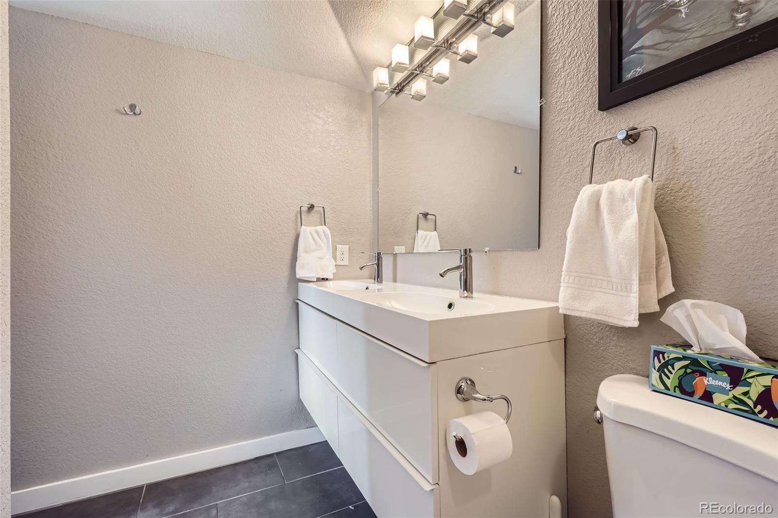 MLS Image #15 for 2901 n glencoe street,denver, Colorado