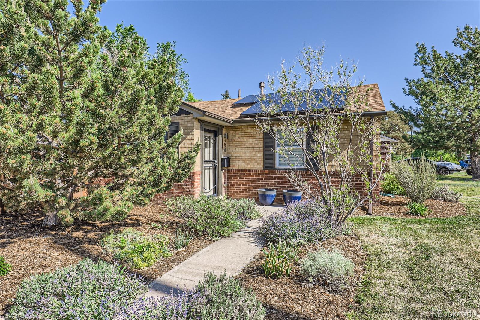 MLS Image #2 for 2901 n glencoe street,denver, Colorado