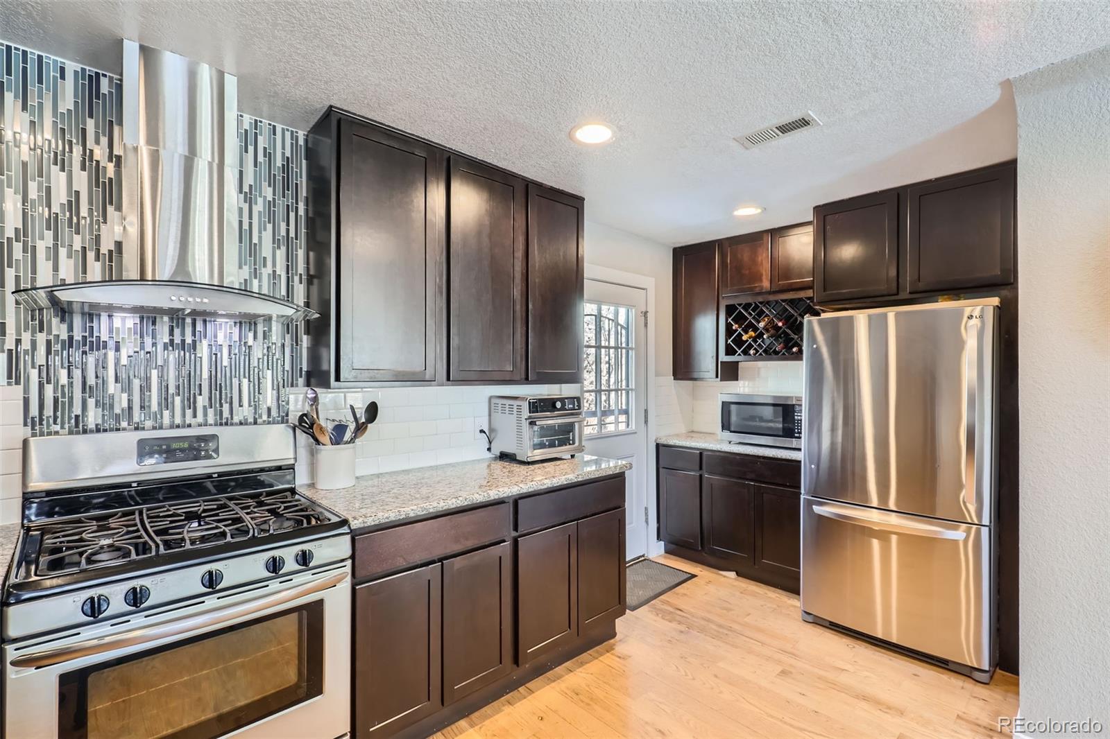 MLS Image #5 for 2901 n glencoe street,denver, Colorado