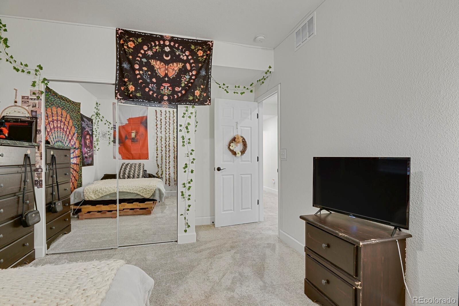 MLS Image #42 for 7325 s waterloo way,aurora, Colorado