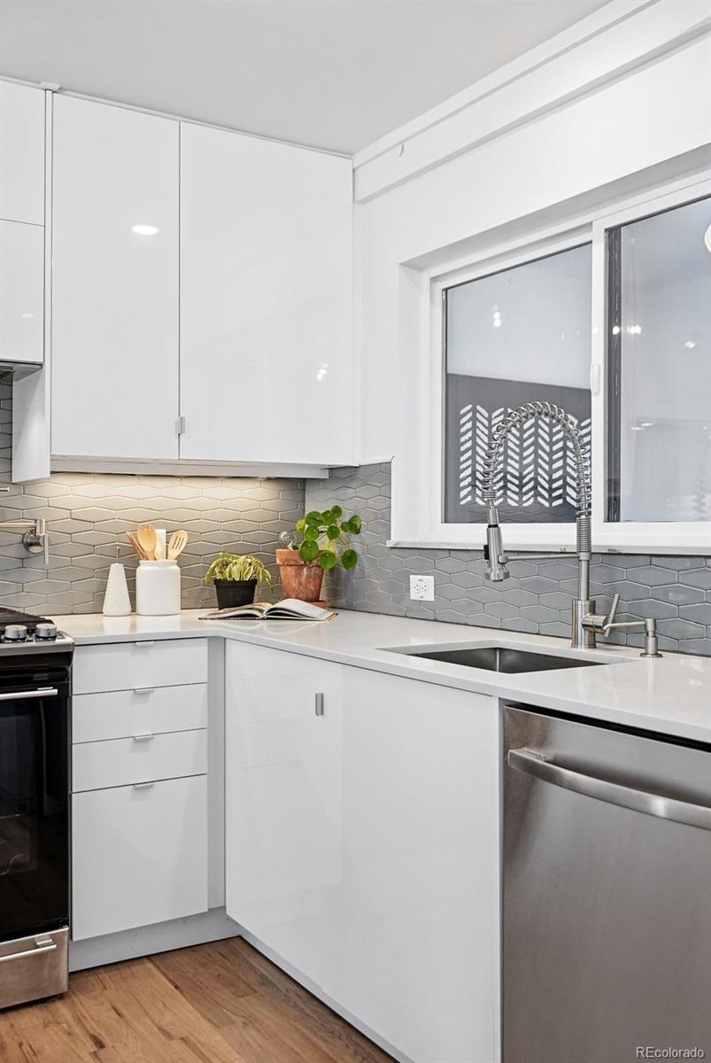 MLS Image #7 for 2675 s eudora street,denver, Colorado