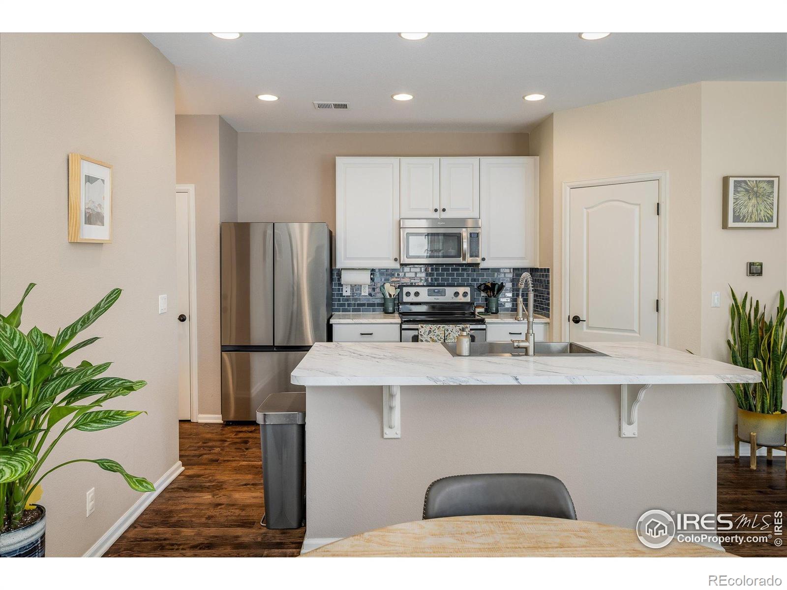 MLS Image #8 for 11033 e 28th place,denver, Colorado